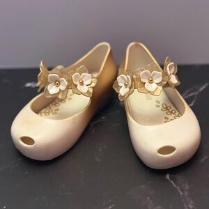 Mini Melissa ultra girl floral Mary Jane’s